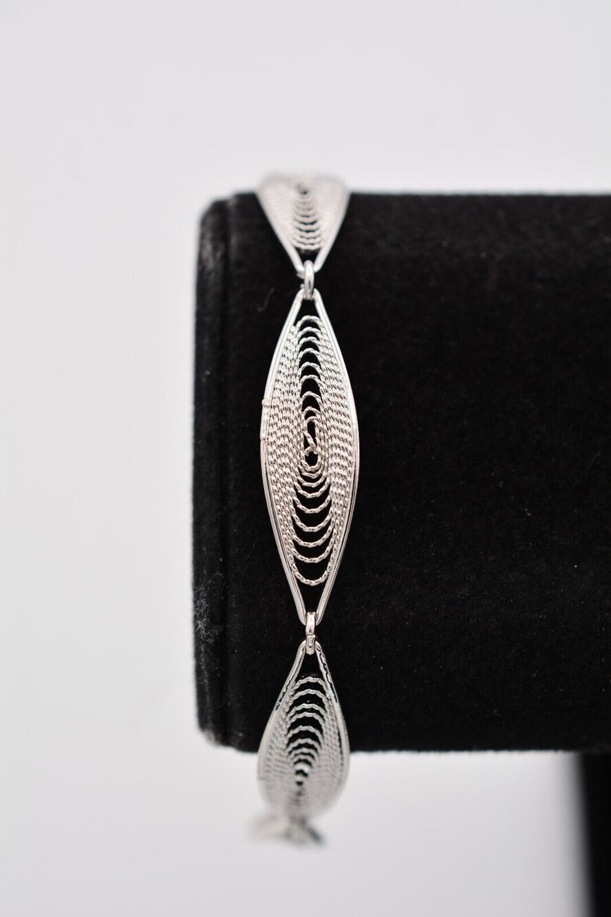Trifari Vintage Bracelet Silver Tone Wired Linked Silver Tone Signed 1980s Bin5